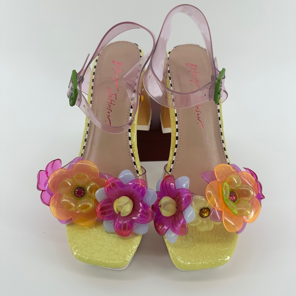 Betsey Johnson Floryn Flower Embellished Platform Heels Yellow Size 6
